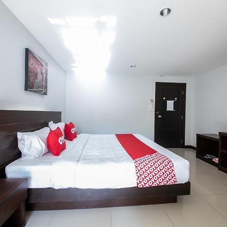Oyo 373 Mc Ginger House Hotel Patong Exterior photo