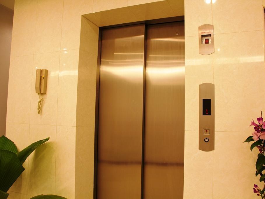 Oyo 373 Mc Ginger House Hotel Patong Exterior photo