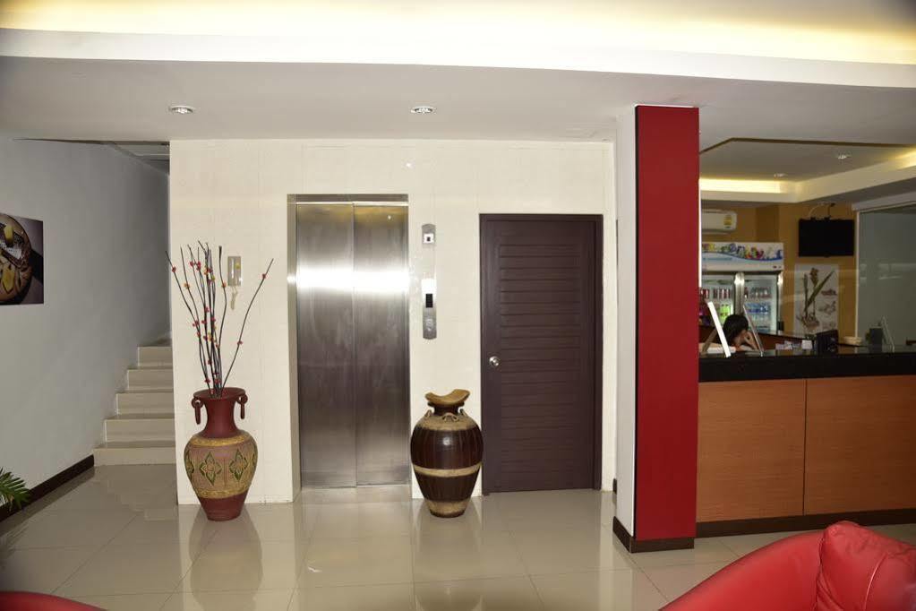 Oyo 373 Mc Ginger House Hotel Patong Exterior photo